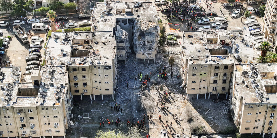 Gencatan Senjata Diumumkan, Rudal Masih Meluncur: Iran–Israel Belum Reda