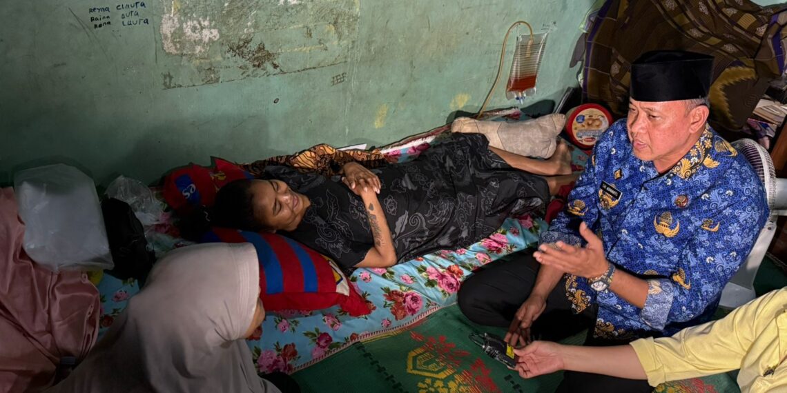 Tri Adhianto Datangi Rumah Ratih, Beri Bantuan Pendidikan dan Rumah