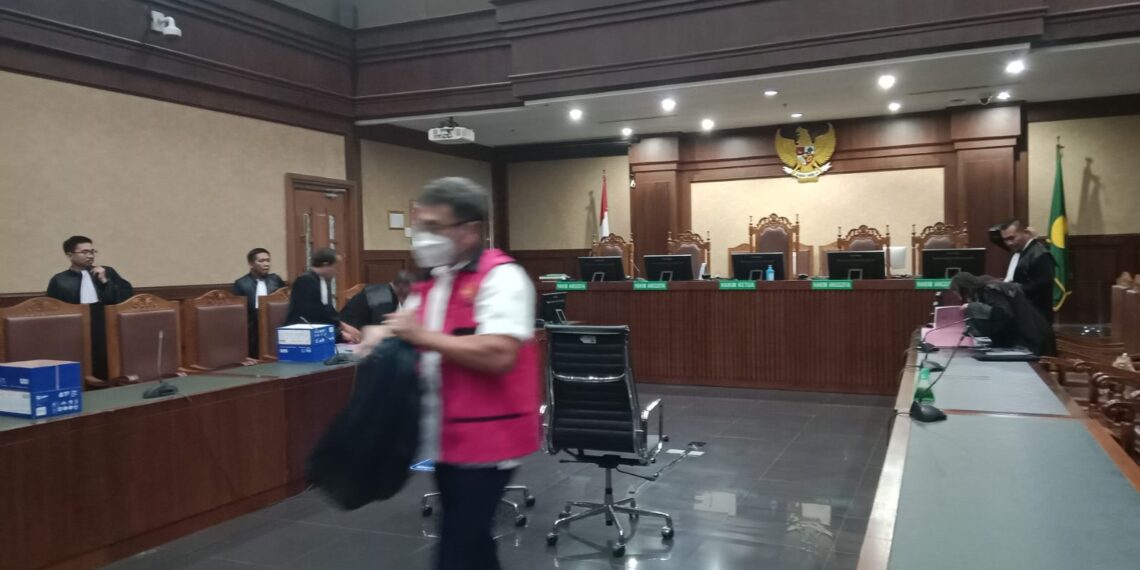 Eks Direktur PT PPI Dituntut 4 Tahun Penjara Dalam Perkara Korupsi Impor Gula