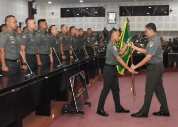 Komandan Seskoad Kukuhkan Senat Pasis Dikreg LXVI Seskoad: Wujudkan Kolaborasi, Inovasi, dan Integritas*