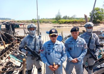 Bakamla RI Tertibkan 35 Ponton Tambang Pasir Timah Ilegal di Perairan Bangka Barat