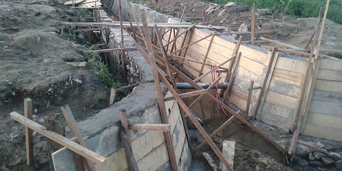 Drainase Raksasa 300 Meter lebih di Desa Waenono Mencapai 35%, Satgas TMMD Kodim 1506/Namlea Terus Berupaya Meningkatkan Kualitas Infrastruktur