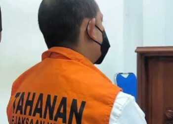 Eks Kapolres Ngada AKBP Fajar Merekam Perbuatan Iblisnya dan Memposting ke Situs Porno  