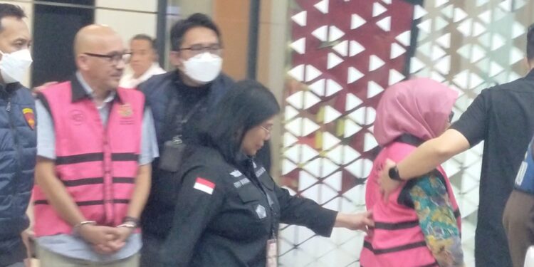 Penyidik Jampidsus Tetapkan 4 Tersangka Korupsi Pengadaan Laptop, Salah Satunya Direktur SD