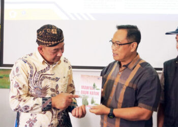 Katuk Depolarisasi Jadi Solusi Peternak Malang