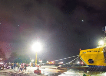 Kapal Penumpang Tenggelam di Selat Bali, Empat Korban KMP Tunu ditemukan Selamat