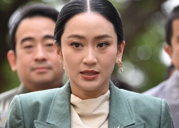 Krisis Politik Thailand: PM Paetongtarn Diskors, Negara Hadapi Ketidakpastian