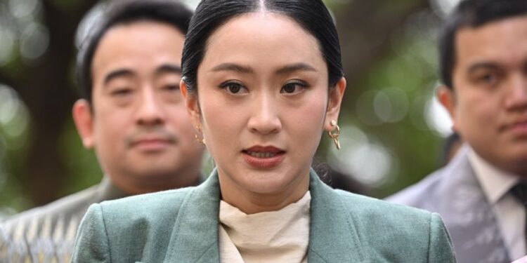 Krisis Politik Thailand: PM Paetongtarn Diskors, Negara Hadapi Ketidakpastian