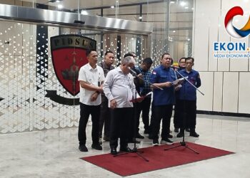 Kasus Korupsi Pertamina 9 Tersangka di Tahan, Kerugian Capai Rp285 Triliun.