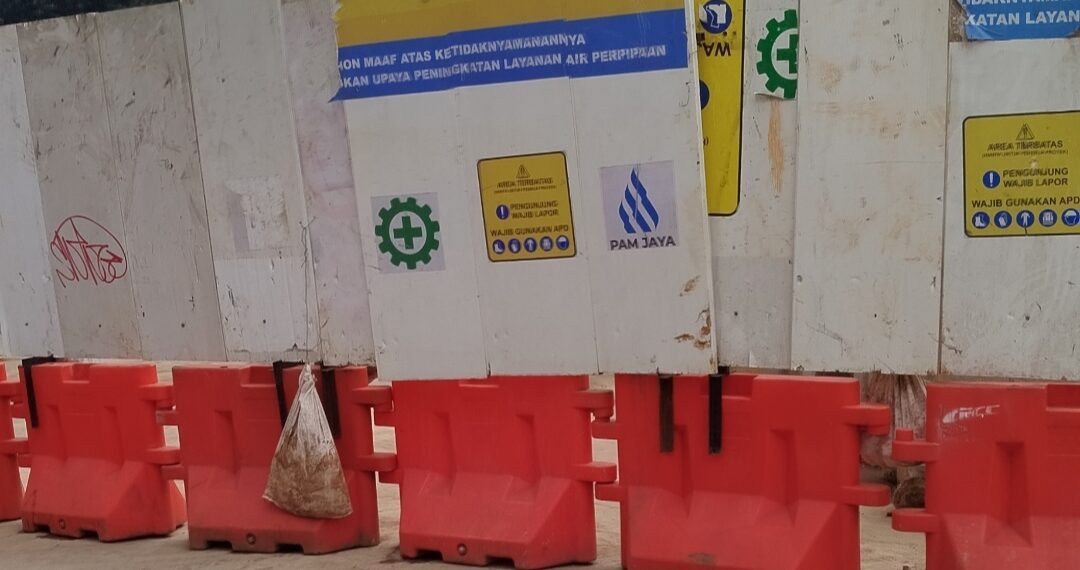 Proyek Pipa PAM Jaya Hambat Lalu Lintas Kalimalang