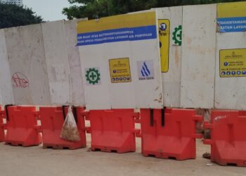 Proyek Pipa PAM Jaya Hambat Lalu Lintas Kalimalang