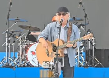 Iwan Fals Tampil di HUT Bhayangkara 2025