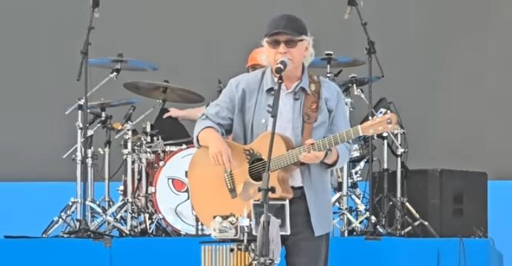 Iwan Fals Tampil di HUT Bhayangkara 2025