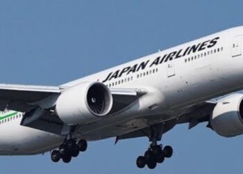 Japan Airlines Mendarat Darurat di Osaka