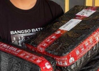 Warga Lumajang Ketakutan Usai Terima Paket Misterius