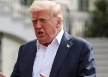 Trump Larang Zelensky Serbu Moskow