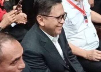 Eks Gubernur dan Wakapolri Hadiri Sidang Hasto