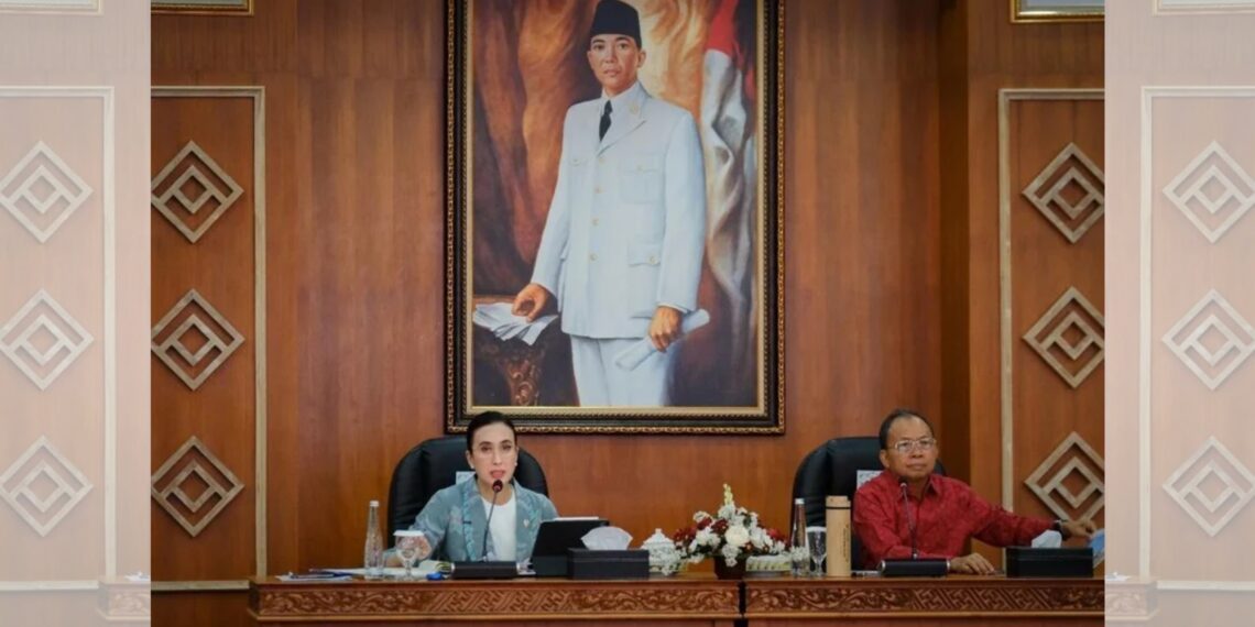 Pemerintah Bahas Edukasi Wisatawan Demi Bali yang Lestari