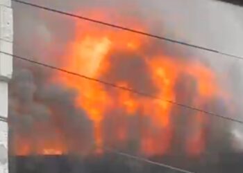Rumah Terbakar di Menteng, 10 Damkar Dikerahkan Terjadi Siang Hari Ini