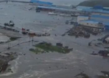 Jepang Dievakuasi Tsunami Setelah Gempa 8,8 Magnitudo