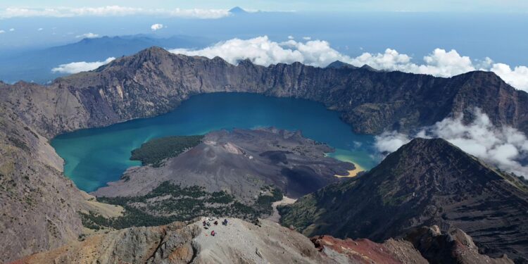 Tragedi di Rinjani, SOP Pendakian Jadi Sorotan