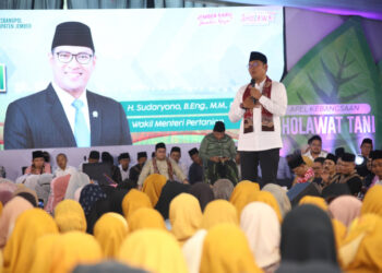 Wamentan Sudaryono Apresiasi Semangat Petani Jember