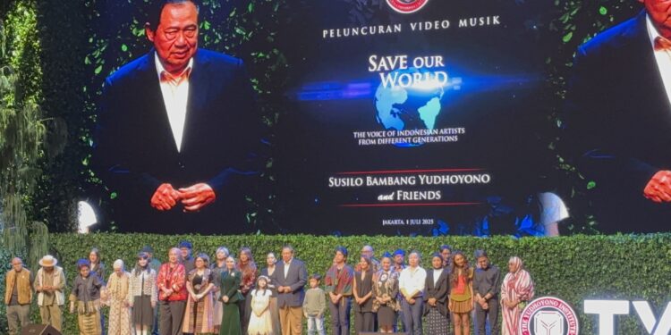 SBY Luncurkan Lagu Save Our World