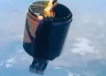 Kisah Astronaut NASA Tangkap Satelit Palapa B2 yang Lepas di Luar Angkasa pada 1984