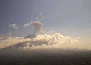 Erupsi Gunung Semeru Kembali Terjadi, Waspada!