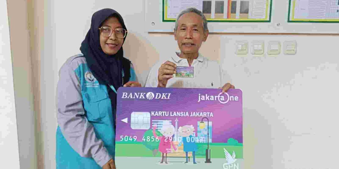 DKI Salurkan Bansos Rp300 Ribu untuk 149.687 Penerima