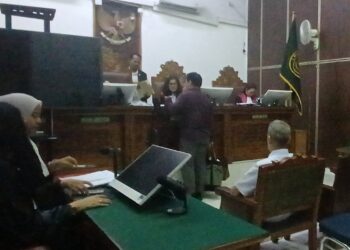 Sidang Fariz RM: Deolipa Yumara Kritis Tuntut 6 Tahun Penjara, Ajukan Permohonan Abolisi Kepada Presiden