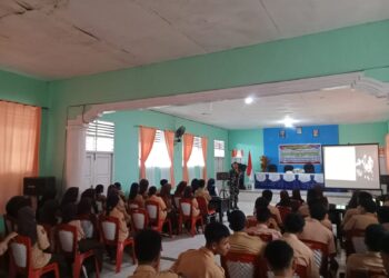 TMMD 125 Kodim 1506/Namlea Memberikan Materi Wawasan Kebangsaan Kepada Generasi Muda Namrole