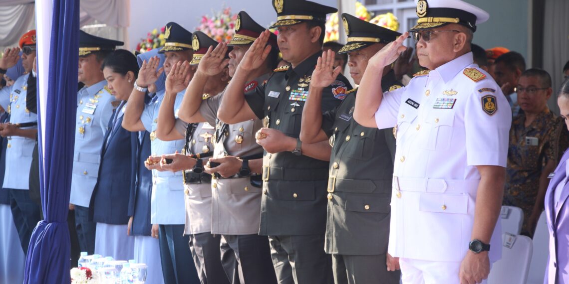 Komandan Seskoad Hadiri Serah Terima Jabatan Komandan Seskoau*