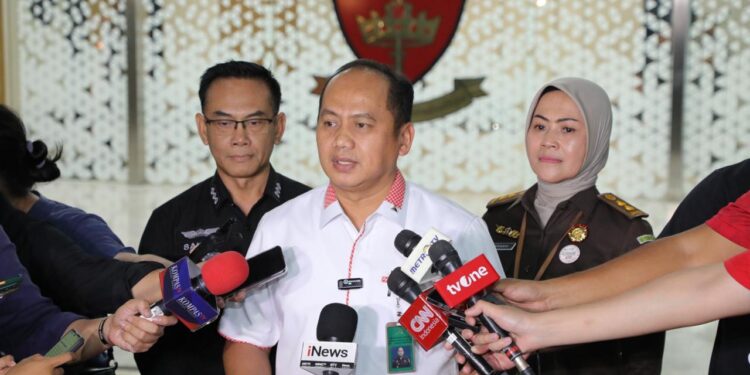 Tiga Tokoh Penting Diperiksa Kejagung, Kasus Korupsi Minyak Pertamina Makin Terang.