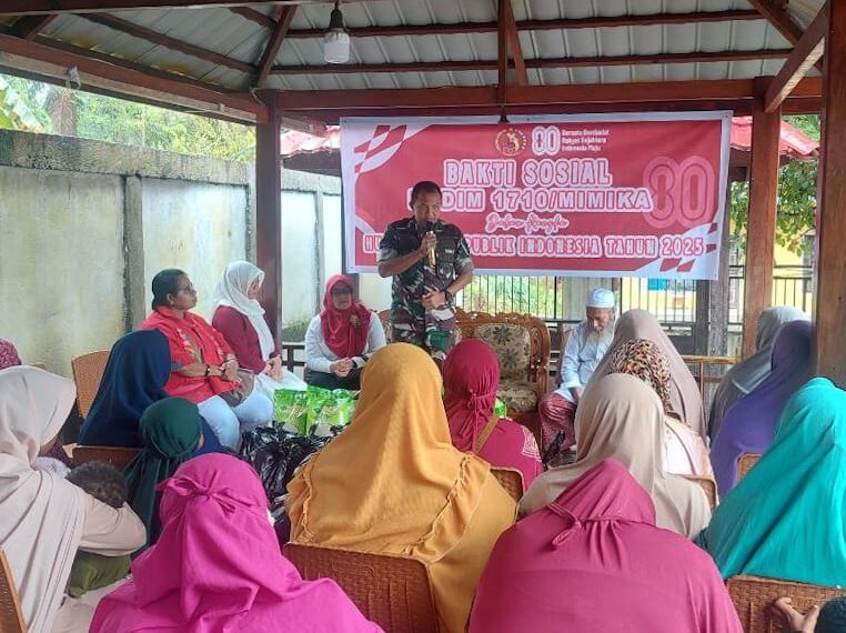 Sambut HUT RI Ke-80 Tahun 2025, Kodim 1710/Mimika Gelar Bakti Sosial Bagi Sembako Kepada Kaum Dhuafa Dan Mualaf