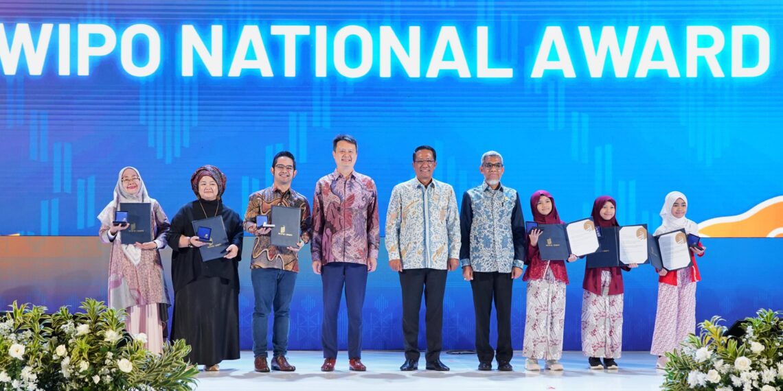 Dorong Pertumbuhan Ekonomi, Menkum Supratman Luncurkan Program yang Berpihak Kepada UMKM*