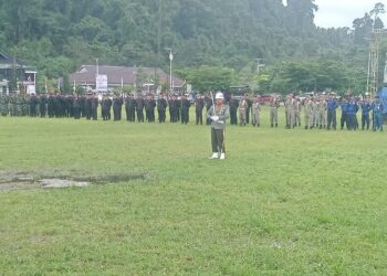 Satgas TMMD Kodim 1506/Namlea Ikuti Upacara HUT Ke-80 Kemerdekaan RI di Alun-Alun Kota Buru Selatan