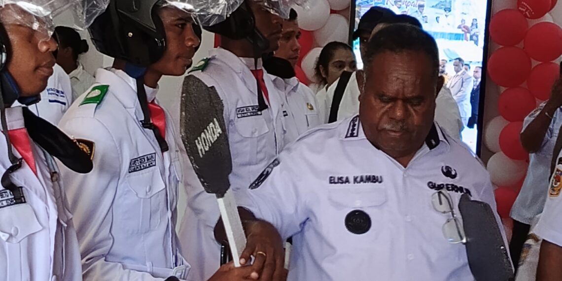 Motor Diterima 3 Paskibraka Papua Barat Daya: Terima Kasih Pak Presiden & Pak Menkum*