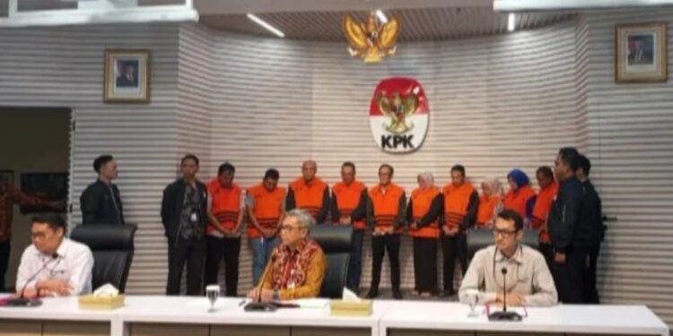 KPK Tetapkan Wamenaker Immanuel Ebenezer Tersangka Kasus Pemerasan