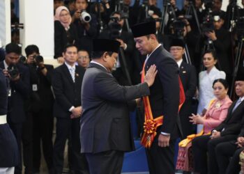 Presiden Prabowo Anugerahkan Bintang Mahaputera Utama kepada Menko Infrastruktur AHY