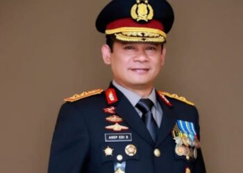 Sehari Menjabat, Kapolda Metro Jaya Irjen Pol Asep Edi Suheri Dihantam Gelombang Demo Besar di DPR