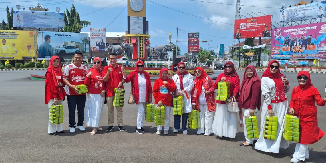 TP Sriwijaya Lampung Rayakan HUT RI ke-80 dan HUT ke-57 dengan Aksi Sosial: Ojol hingga Pemulung Jadi Prioritas