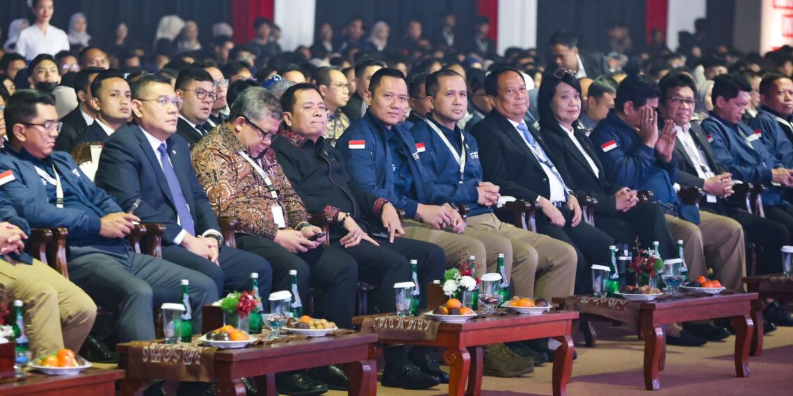 Menko AHY Resmi Lepas 2.000 Peneliti dalam Ekspedisi Patriot ke Kawasan Transmigrasi