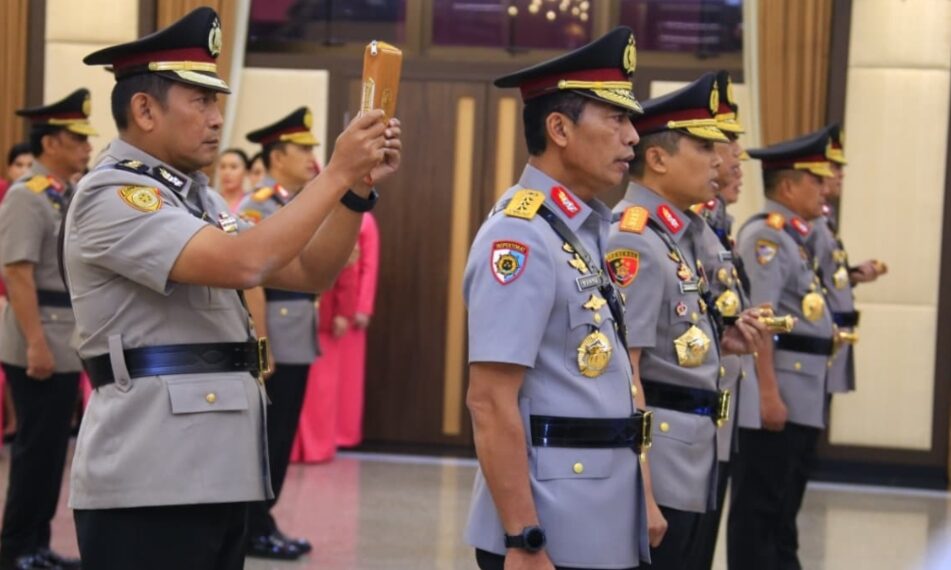 Komjen Wahyu Widada Resmi Jabat Irwasum, Komjen Syahardiantono Gantikan Posisi Kabareskrim 