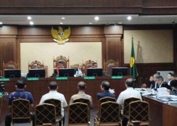 Hotman Paris Minta Dakwaan Tony Wijaya Dicabut