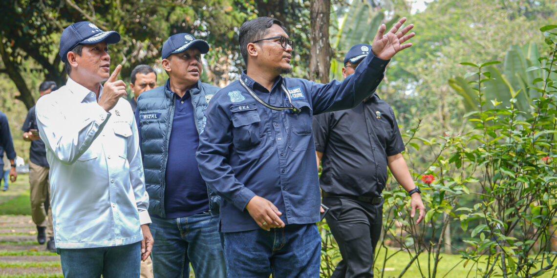 Menteri KLH Segel Empat Hotel Pencemar Lingkungan di Puncak Bogor