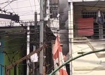 Kebakaran Siang Bolong Hanguskan Permukiman Padat di Cempaka Putih