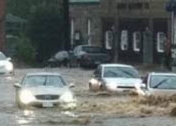 Banjir Bandang Landa Pantai Timur AS New York Dilanda Status Darurat