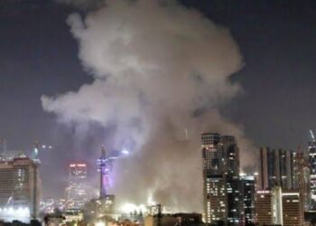 Tel Aviv Binasa! Diserbu Rudal ‘Kiamat’ Iran, AS-Rusia Diambang Perang hingga Kapal Nuklir Beraksi