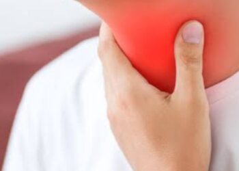 Cara Efektif Cegah Radang Tenggorokan Harian